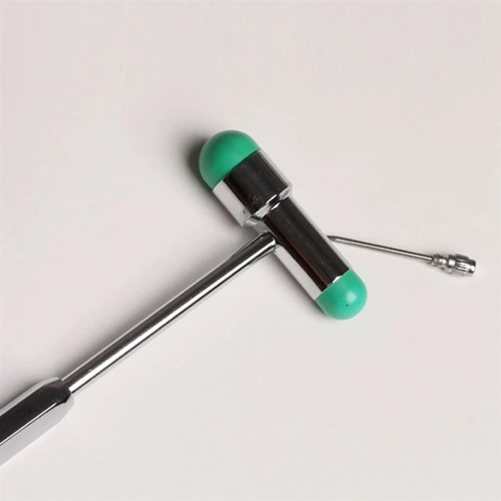 Reflex-hammer-for-medical